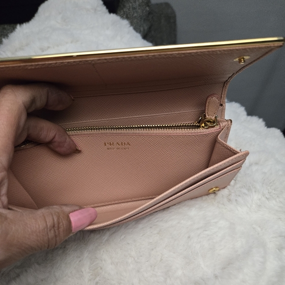 Crossbody bag wallet Authentic - Picture 7 of 15